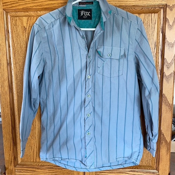 Gorgeous Fox button up shirt size XL🔥🔥 - Picture 1 of 4
